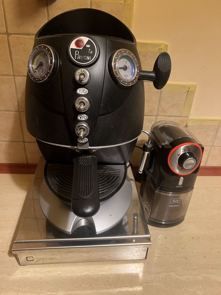 Ekspres do kawy La Pavoni Cellini+szuflada z odbijakiem na fusy+młynek