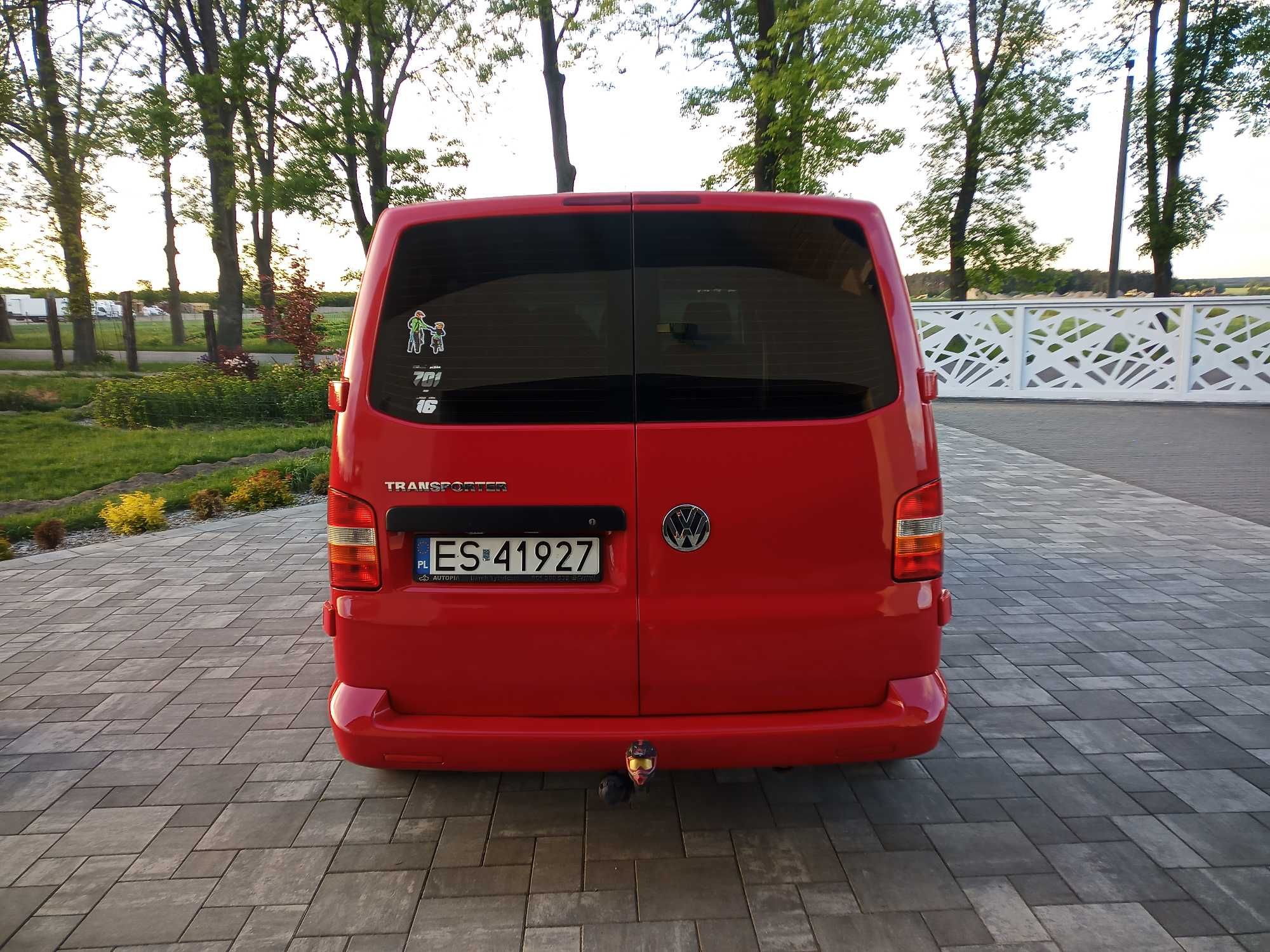 Zderzak tył Vw Caravelle/Multivan/Transporter T5 kod lakieru LC3X