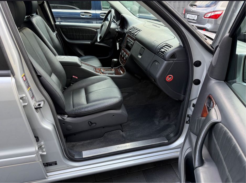 Розборка ML W163 Запчастини W163