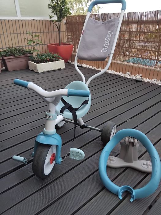 Triciclo de criança