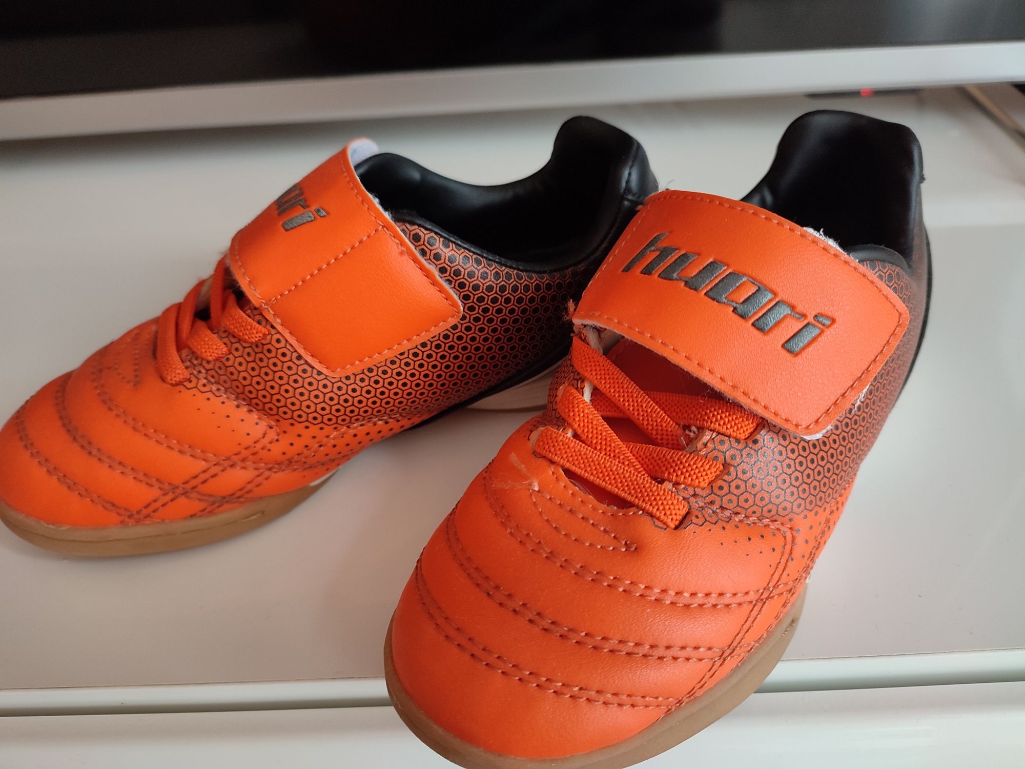 Buty/ adidasy do piłki nożnej r.29 Huari