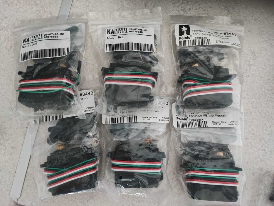 Serwo FEETECH FS5115M-FB ze sprzężeniem zwrotnym