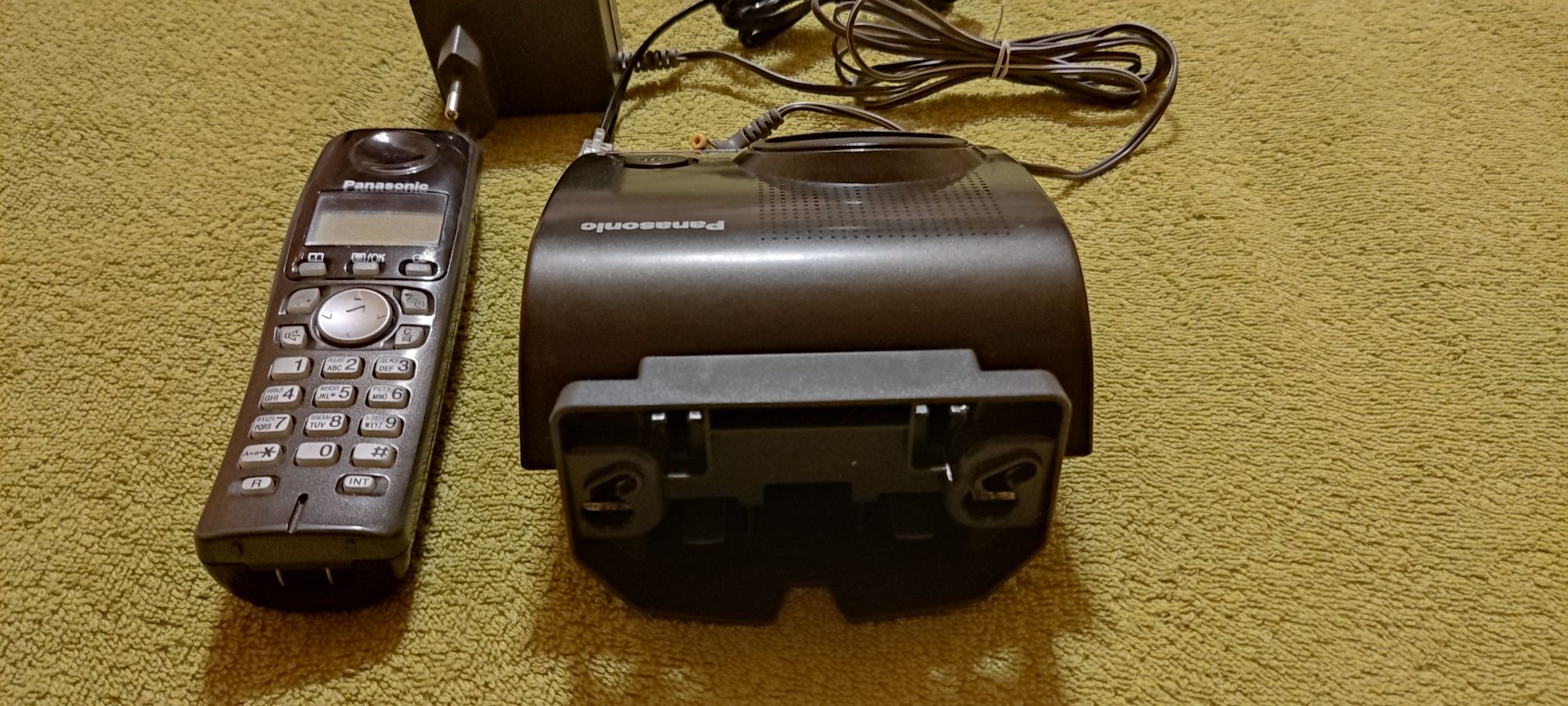 Продам цифровой радиотелефон Panasonic KX-TG7207