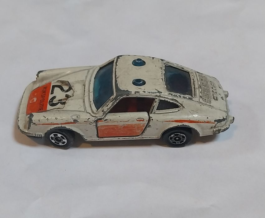 Miniatura antiga e rara Tomica Porsche 911