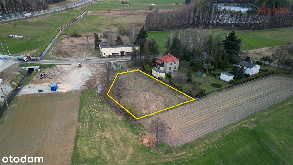 Działka pod zabudowę usługową lub mieszkaniową