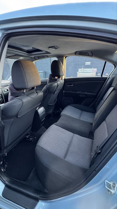 Продам мазда 3.