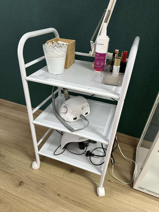 Pomocnik kosmetyczny/podologiczny