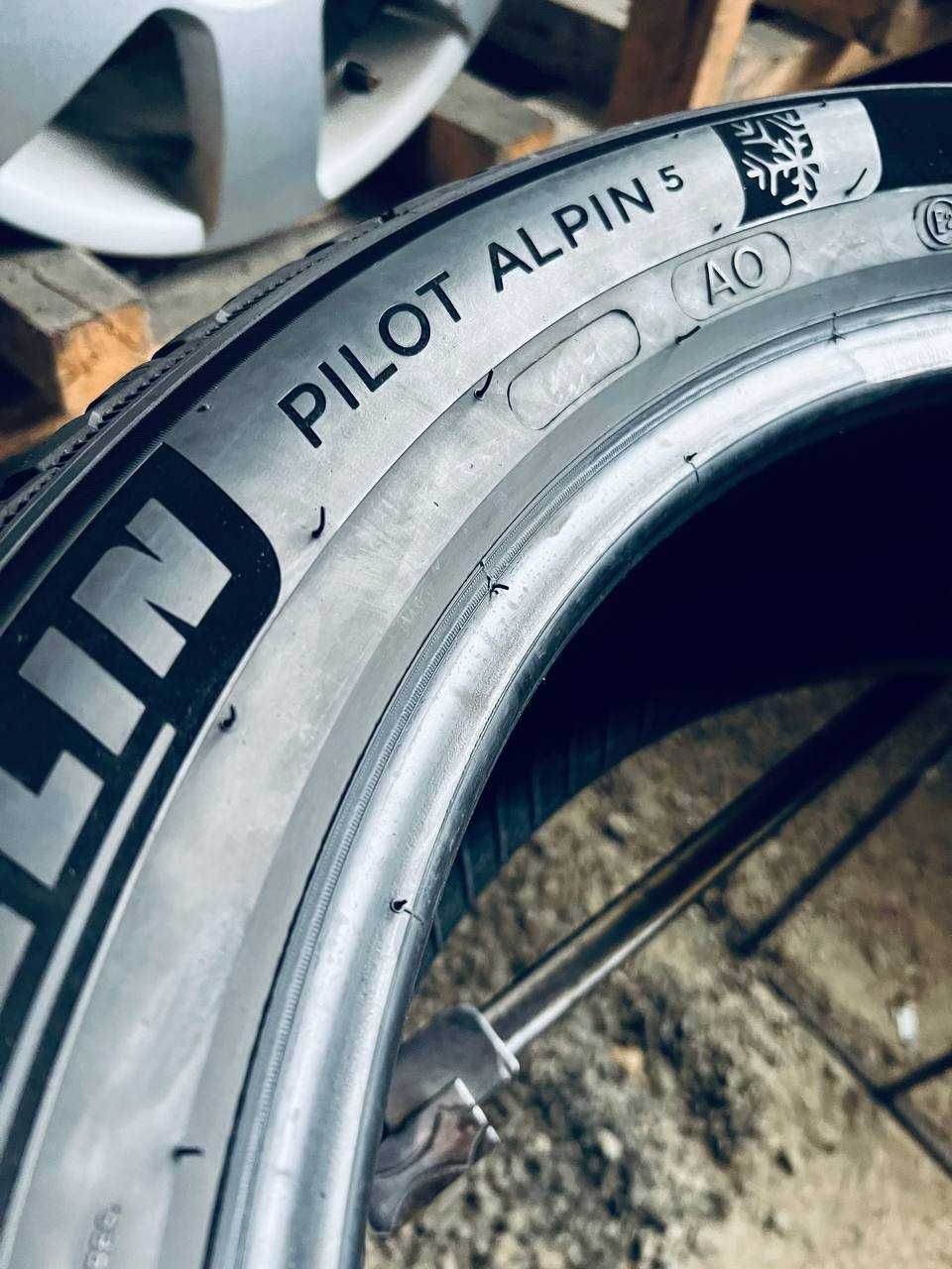 Шини Резина Зимові 19Рік 235 50 19 Michelin Pilot Alpin 5 4шт