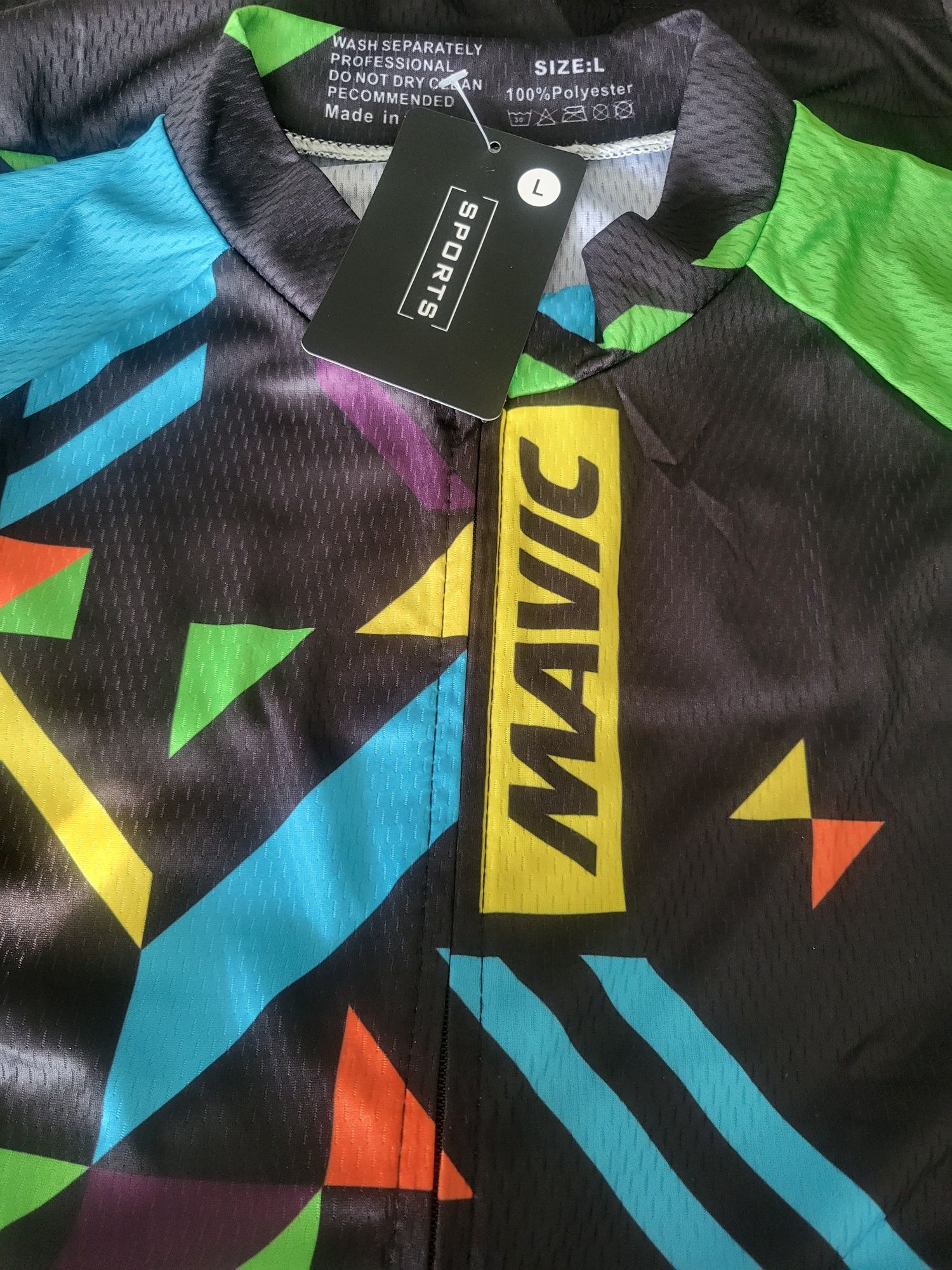 Koszulka rowerowa firmy ,, MAVIC"