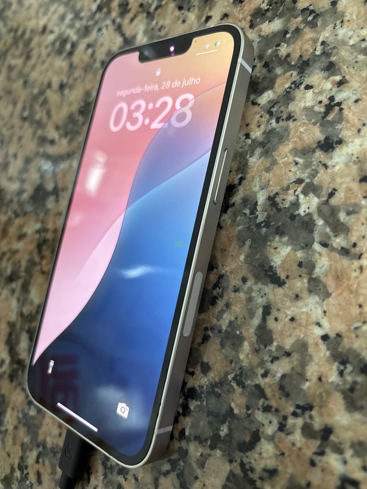 Iphone 13 em bom estado