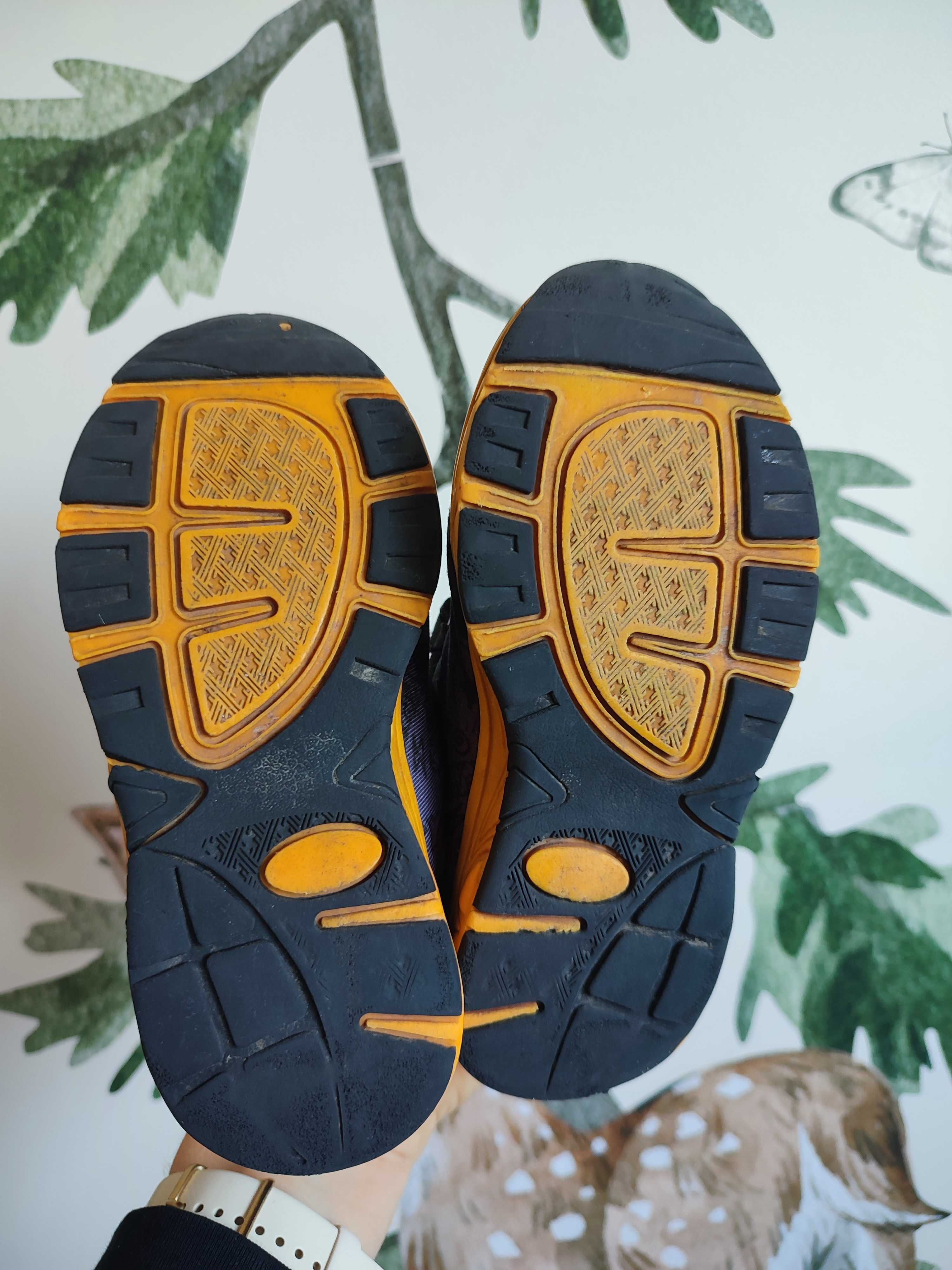 Buty adidaski świecące kaczor Duffy rozm 28 wkł 17