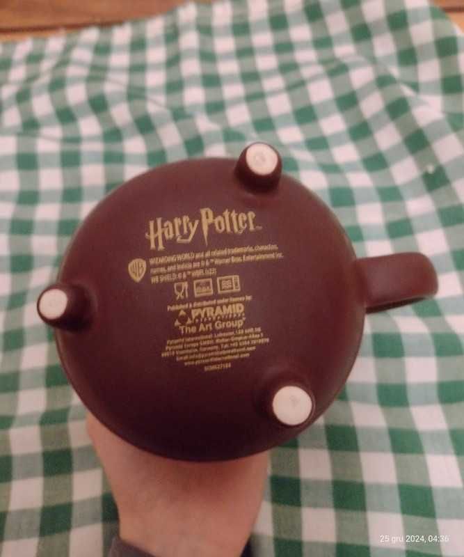 Harry Potter - Hogwart (Czerwoni) - Kubek 3D (Kociołek)