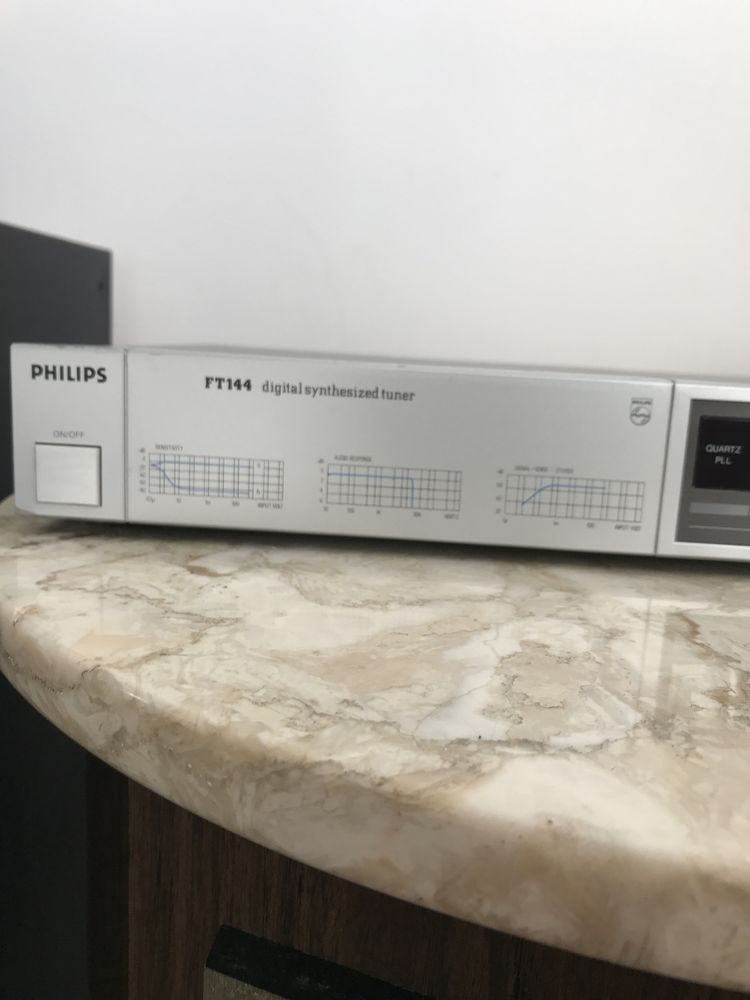 Dois sintonizadores de rádio Philips