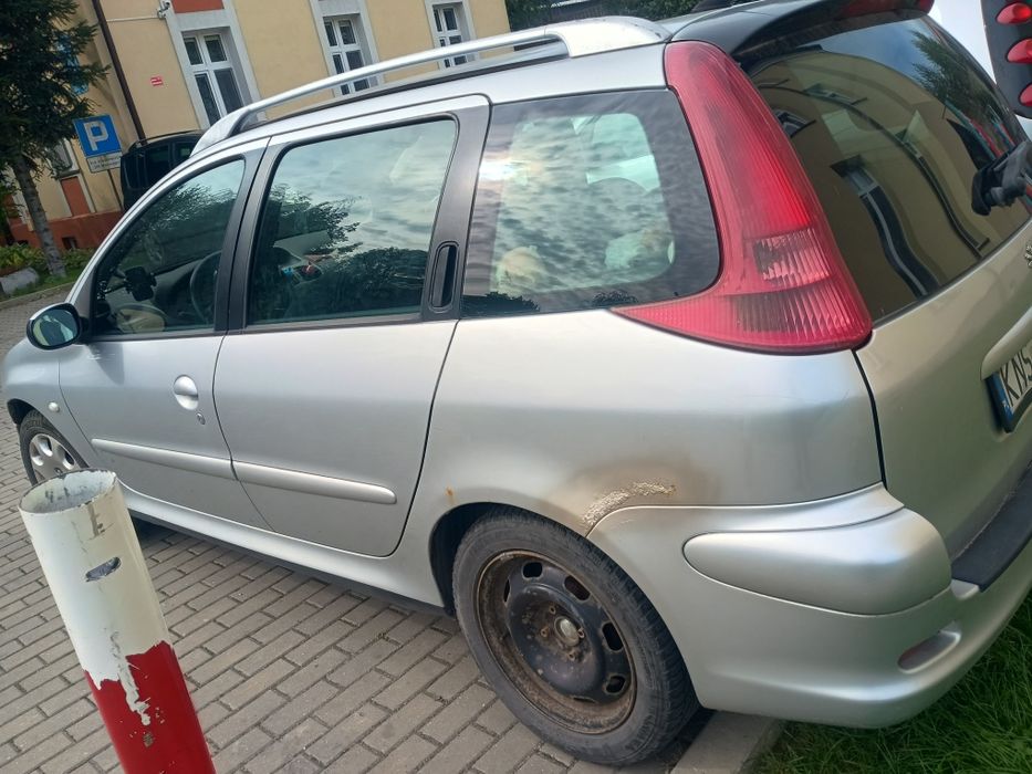 Sprzedam Peugeota 206 SW z 2004r..