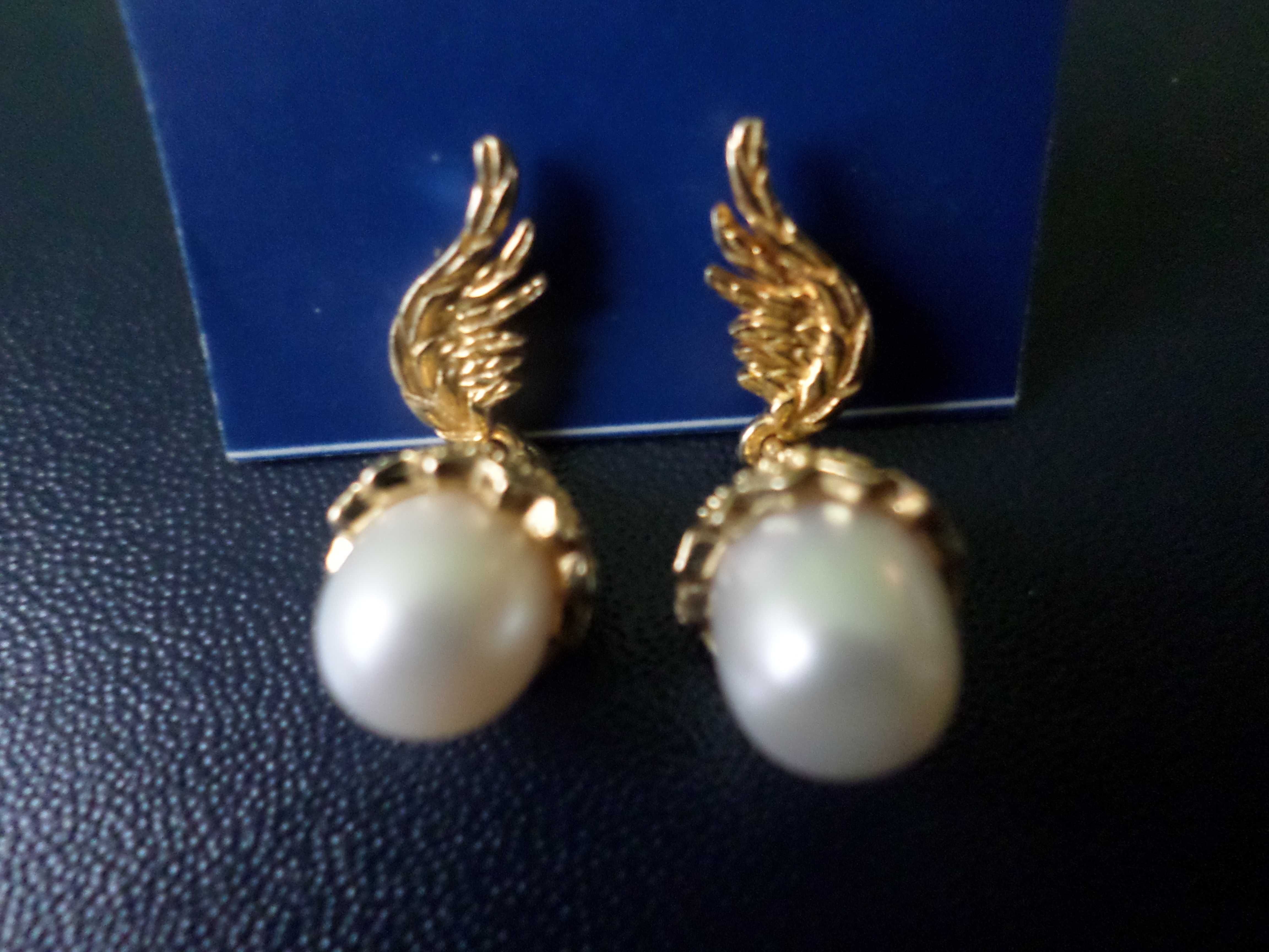 Piękne, subtelne  złocone kolczyki z perłą ze srebra 925