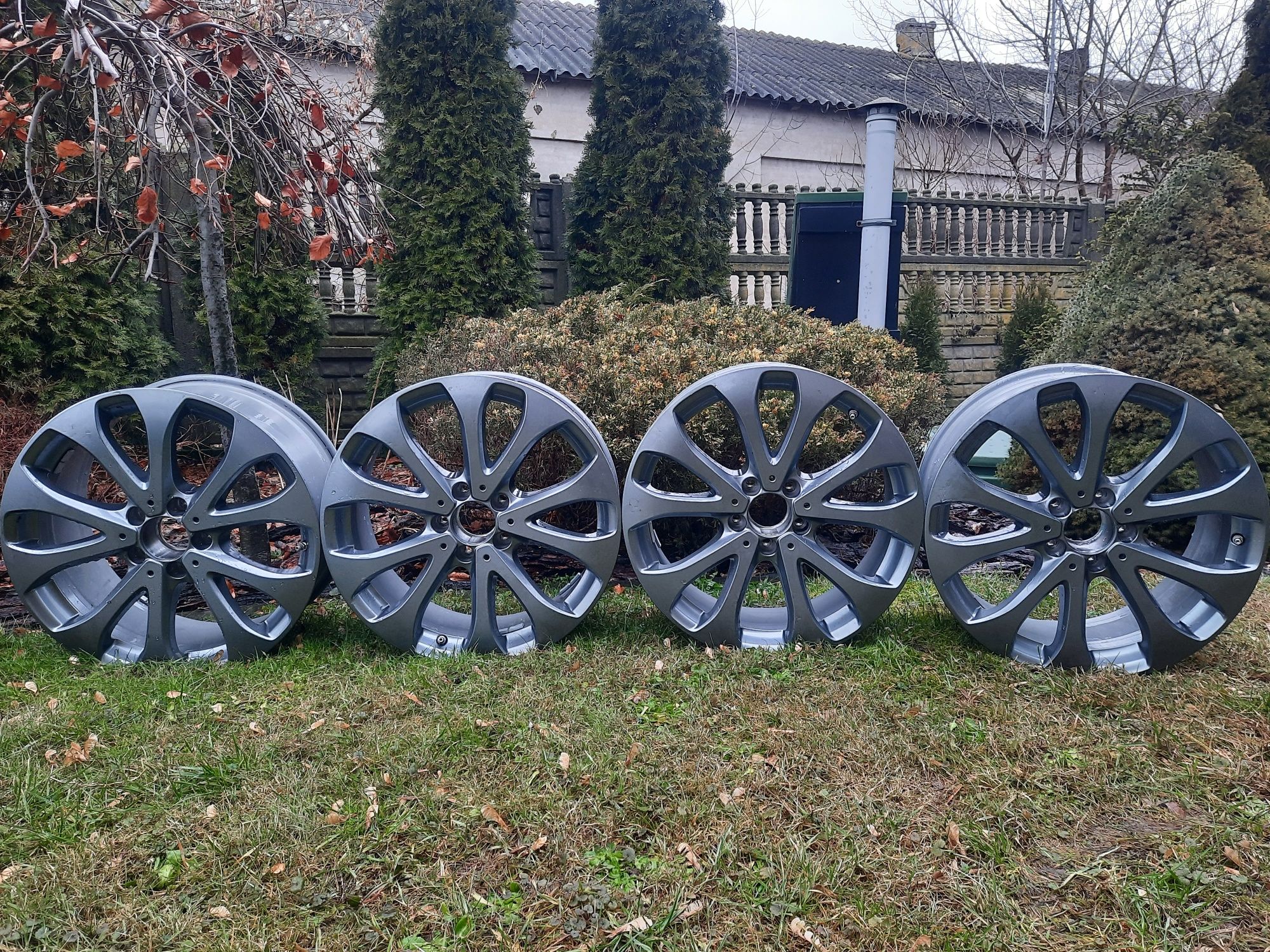 4 felgi 5x112 8jx18 ET38 Mercedes Audi VW Skoda