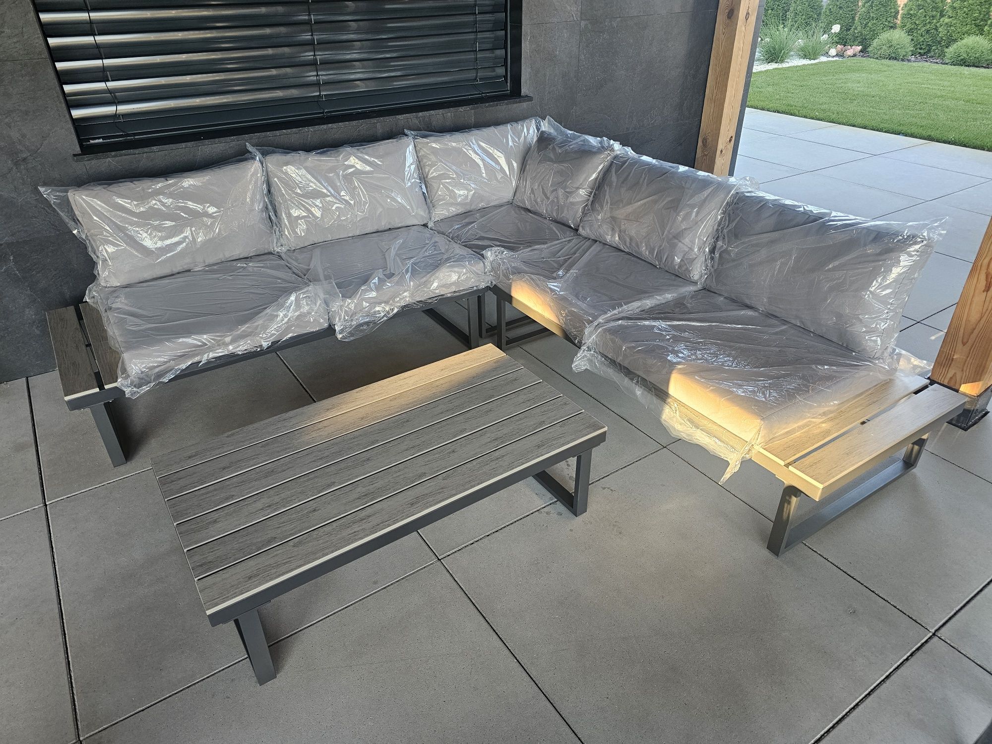 Naroznik tarasowy Emerson light grey