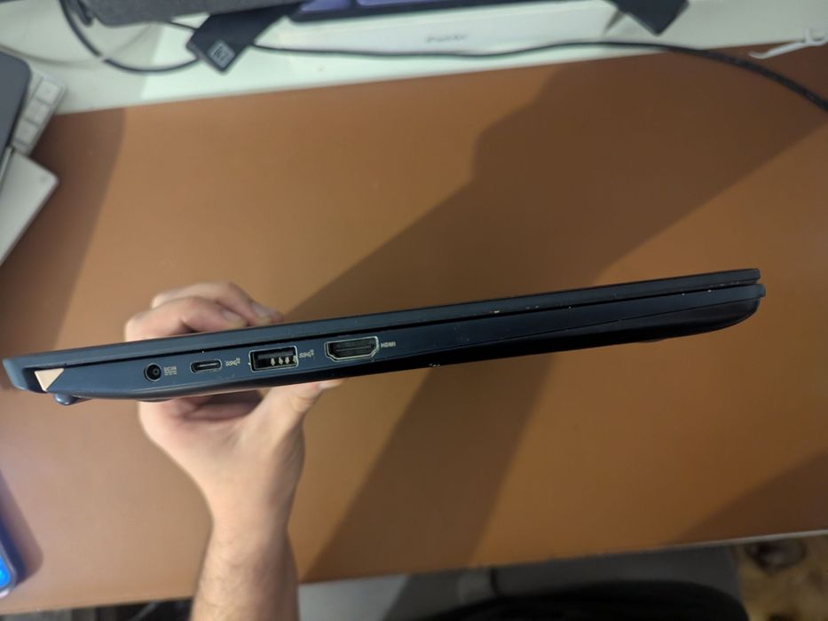 Ноутбук Asus UX450FDX_UX480FD