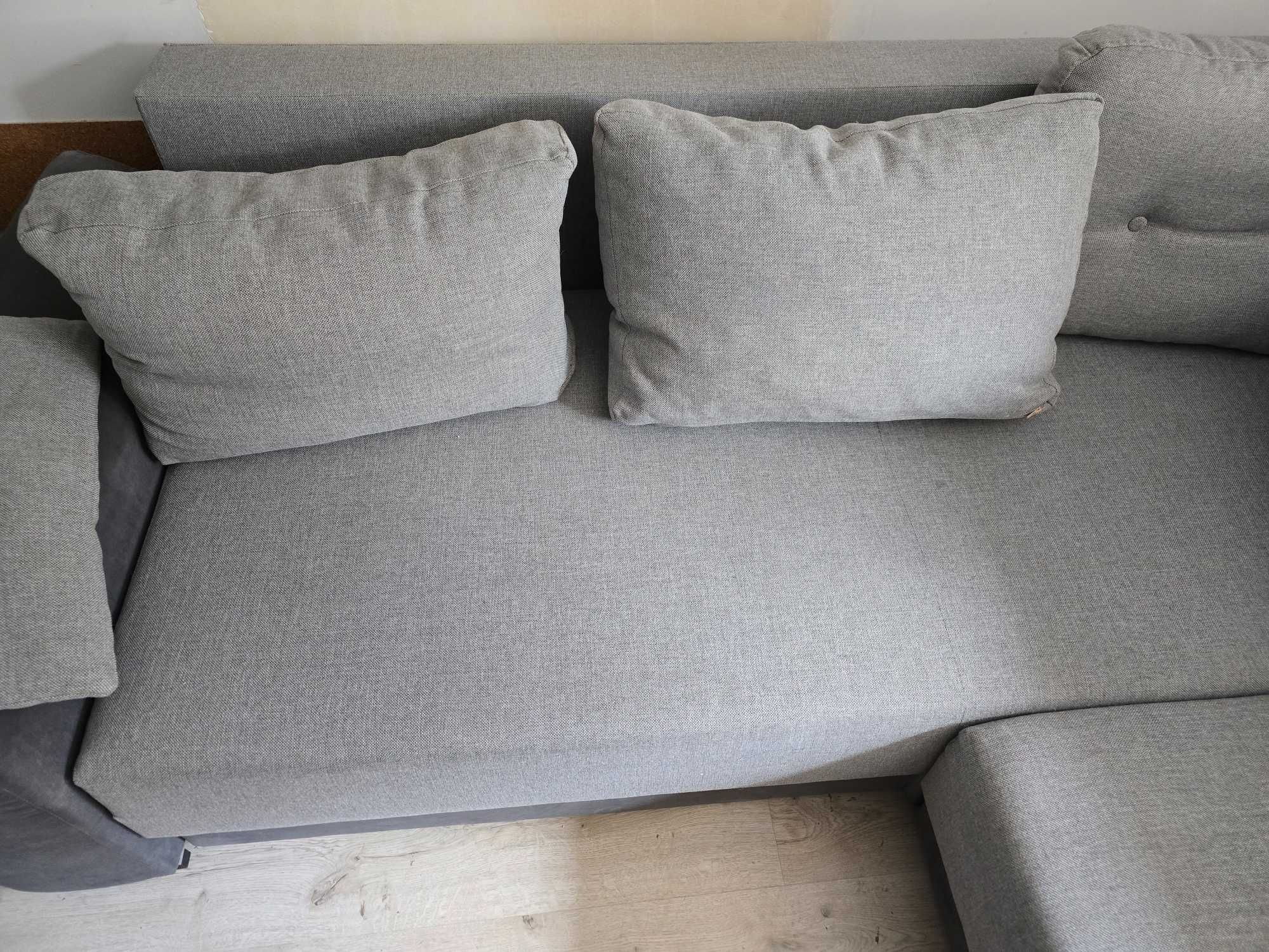 Narożnik z funkcją spania 240m x180