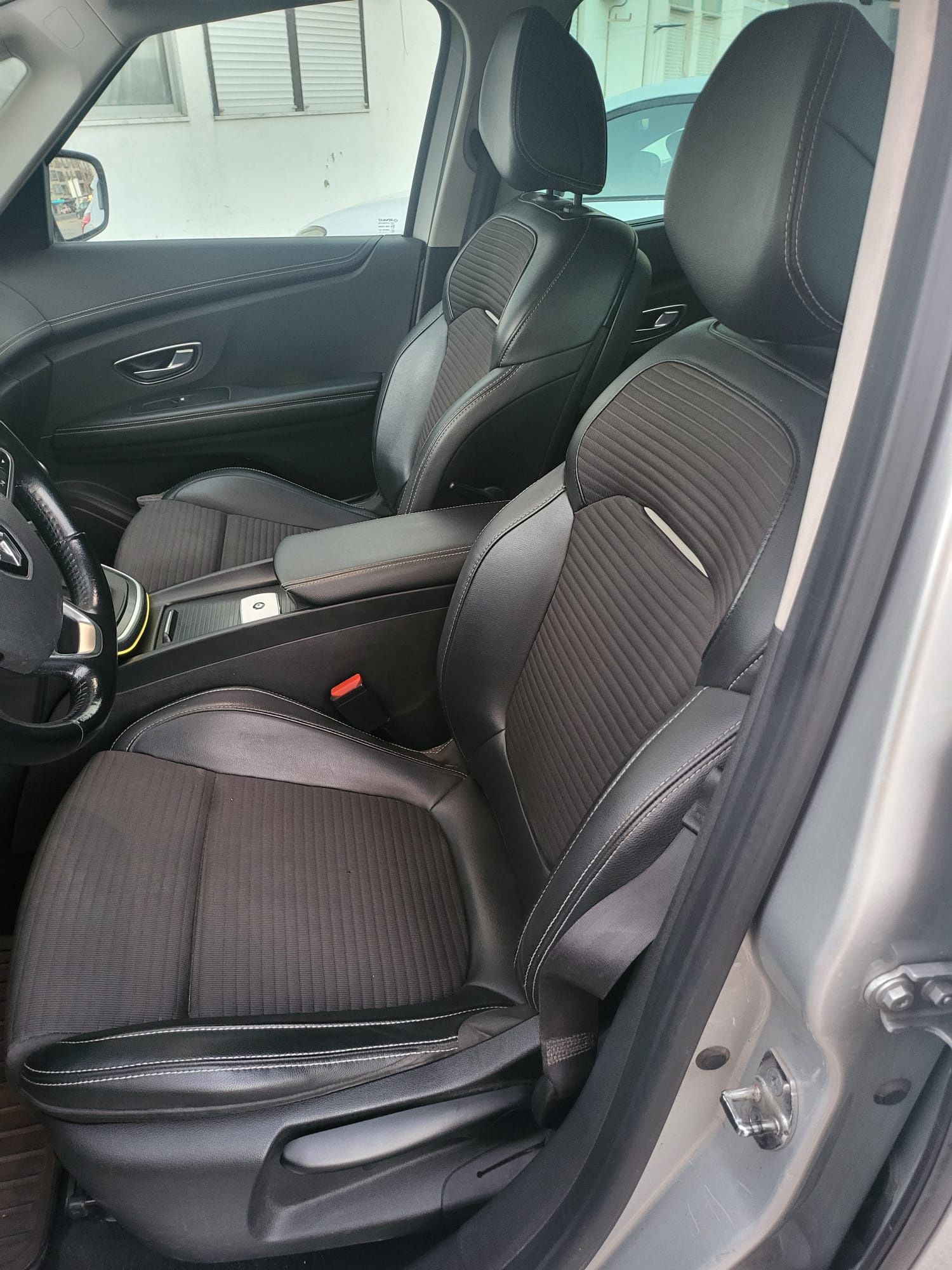 Vendo Carrinha Familiar
