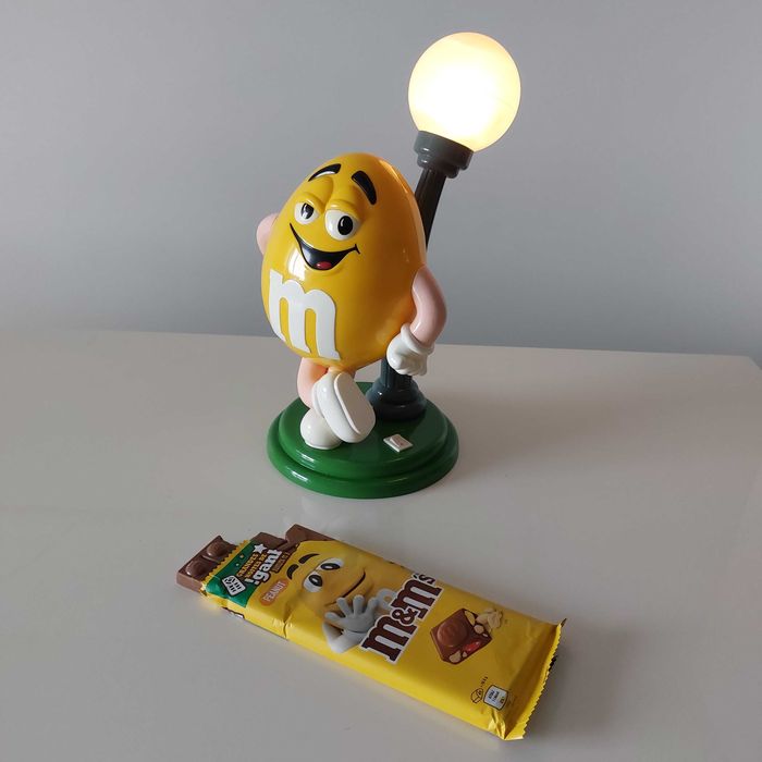 Vintage yellow M&M's table lamp