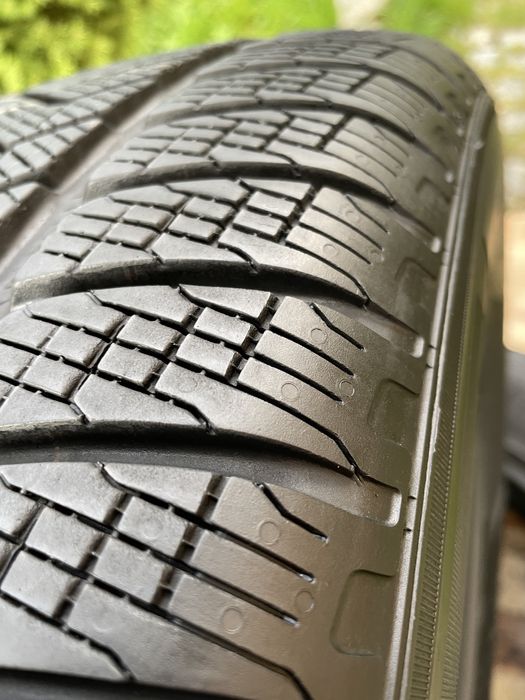 4x PIRELLI Scorpion Winter 235/65R17 104H FR AO