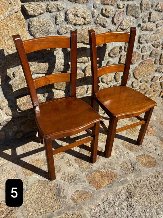 Conjuntos de Cadeiras em madeira maciça