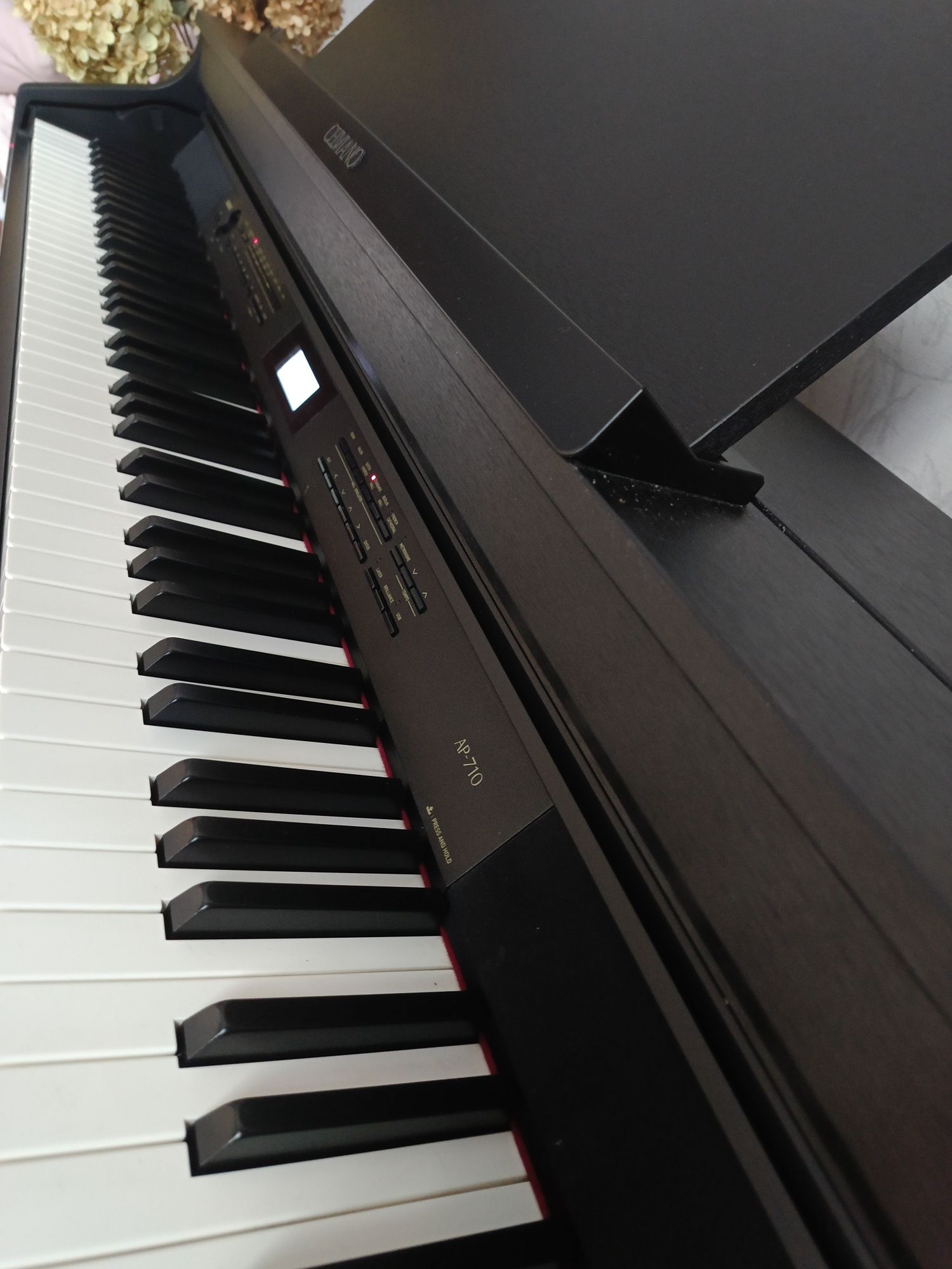 Pianino cyfrowe Casio AP-710 C. Bechstein z krzesłem
