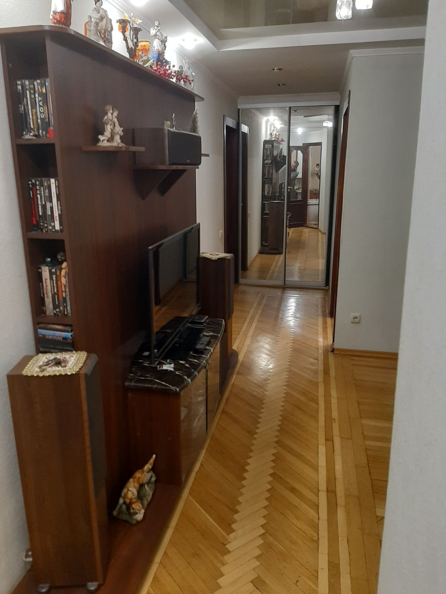 Сдам 2х комнатную квартиру  студию , ж/м Коммунар, ул. Метростроевская
