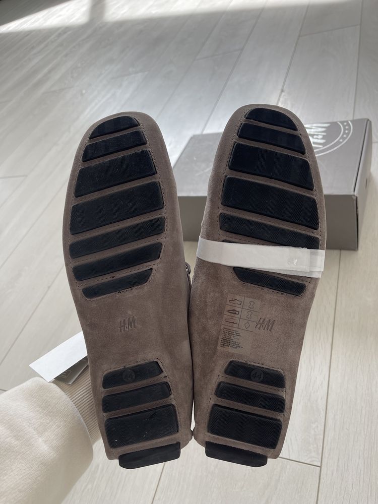 Piekne nowe skórzane buty mokasyny HM premium