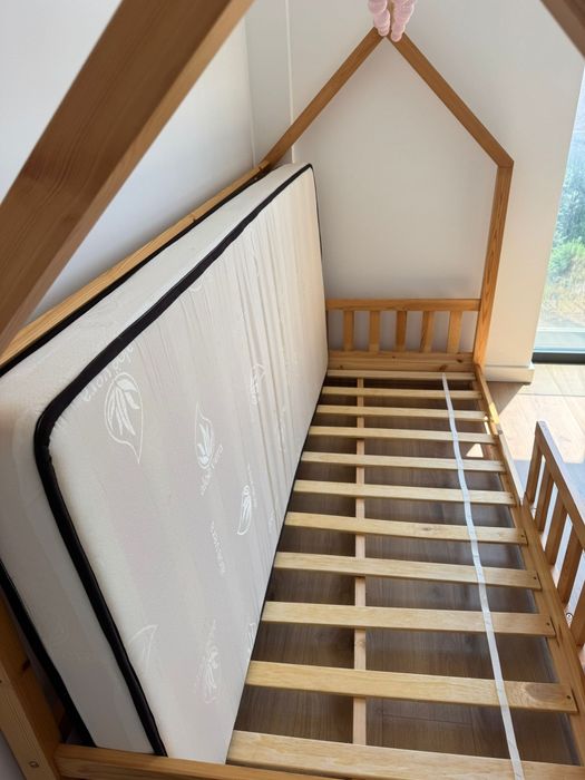 Cama Homa Montissori  + colchao 190 x 90