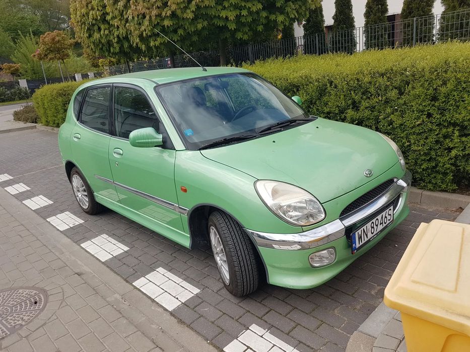 Daihatsu Sirion Daihatsu Sirion 2001 automat 4x4