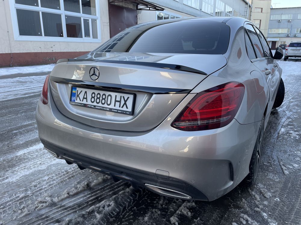 Спойлер Mercedes С-class W205 AMG (чорный глянец)