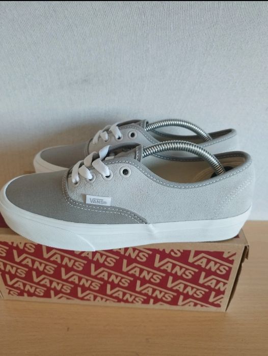 Vans Authentic Cinzentos. Tamanho 36,5. Novos nunca usados.