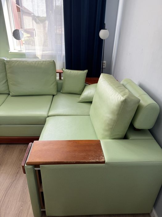 Диван кутовий шкіряний