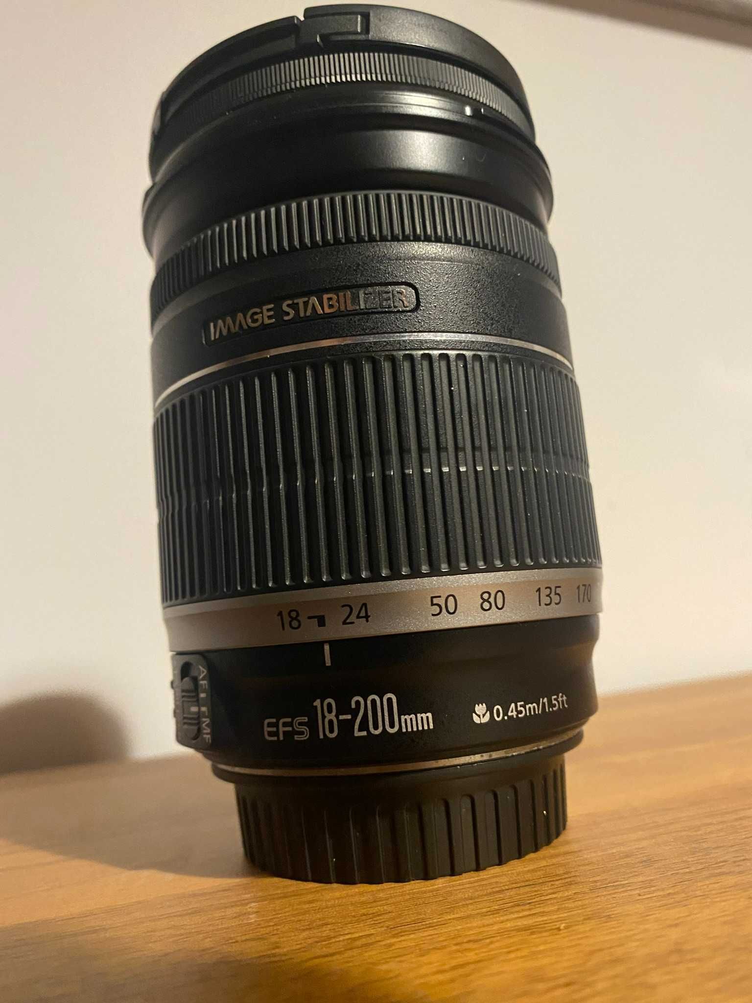Kit Fotografia Canon 760D + Objectiva 18-200mm + Acessórios