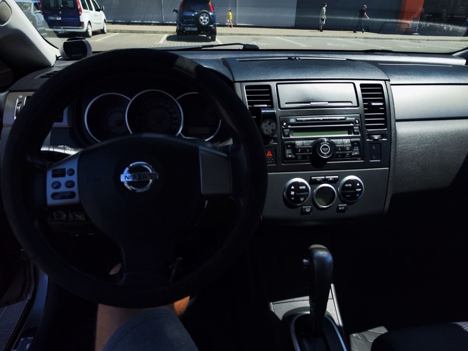 Ниссан Тиида Nissan Tiida 1.6