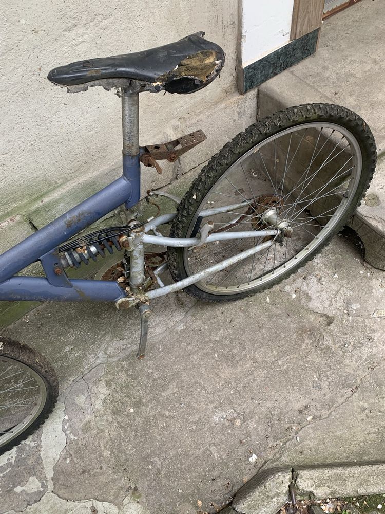 Велосипед , ровер , під ремонт