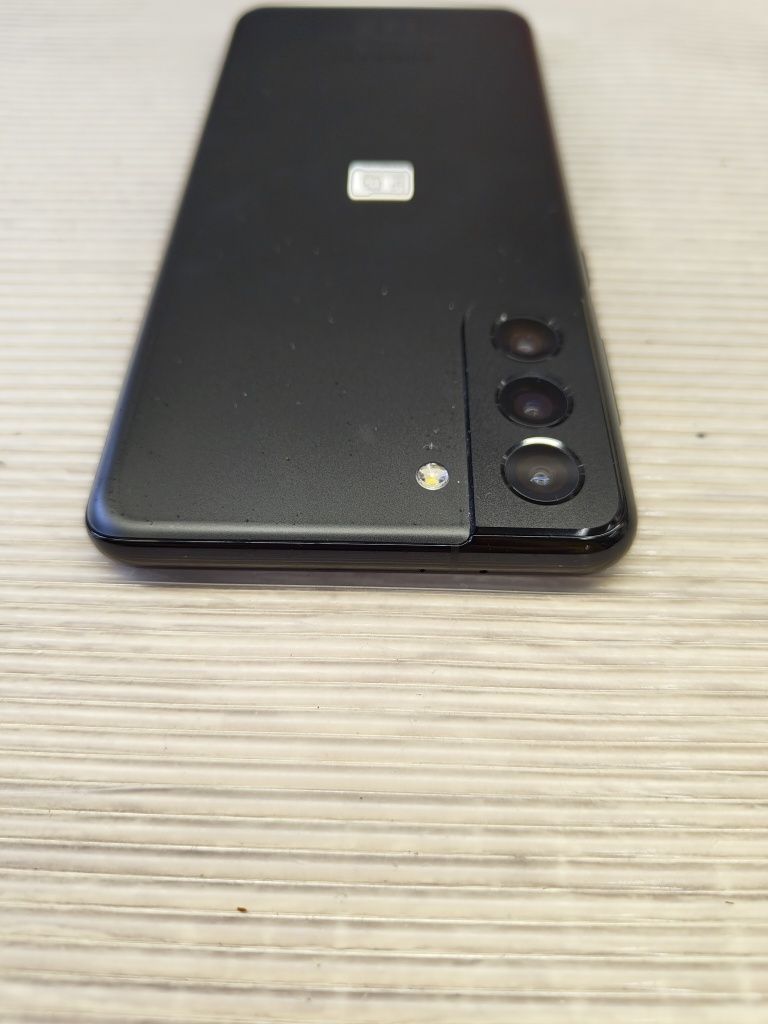 Smartfon Samsung S21+ plus 5G 8GB/128GB  dual sim bardzo ładny