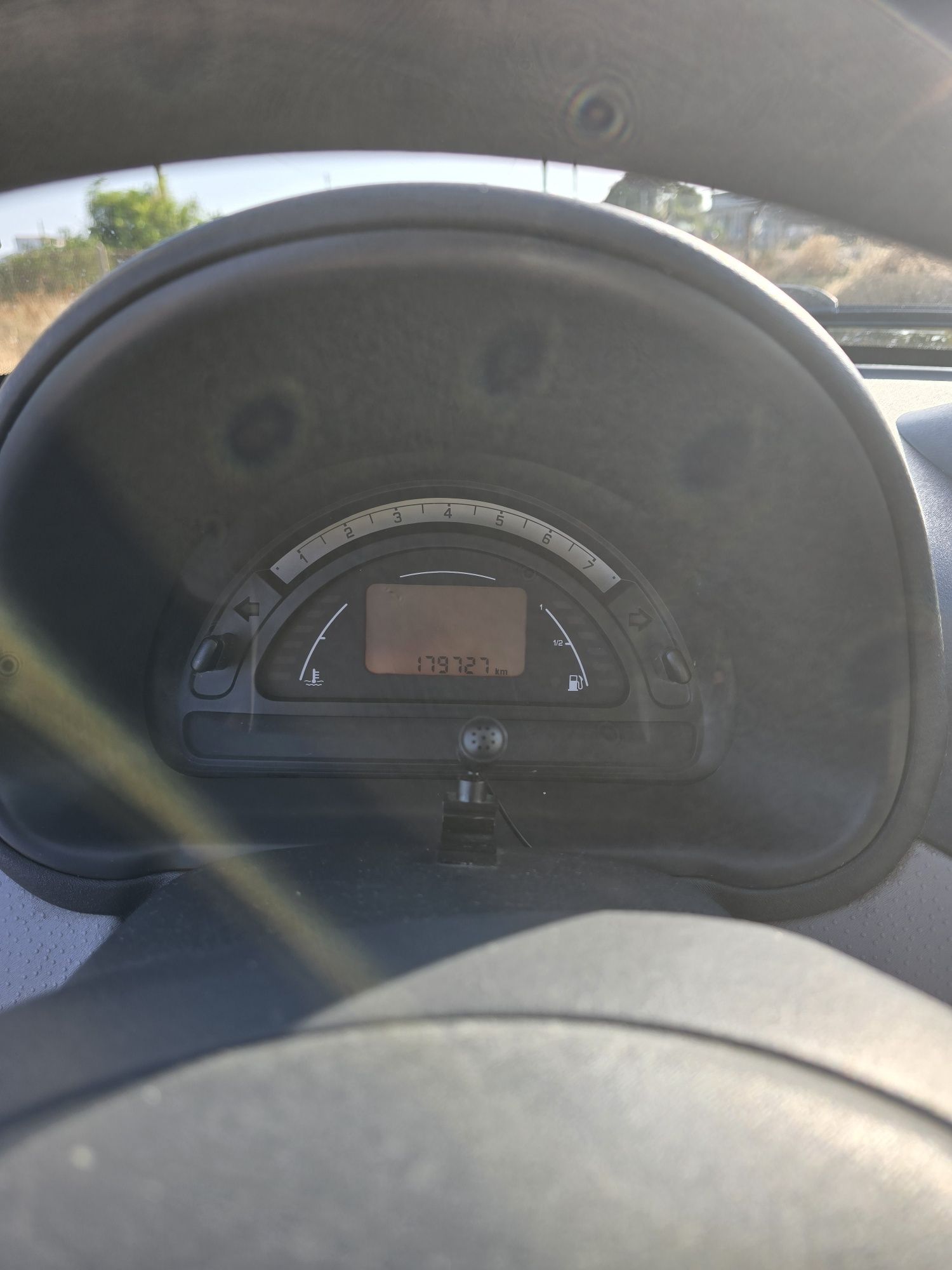 Citroën C3 1.4 HDi 90cv – 2003 | 179.000km | Ar Condicionado
