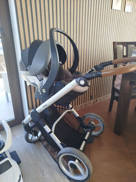 Wózek 2 w 1 mutsy evo. Plus baza z fotelikiem