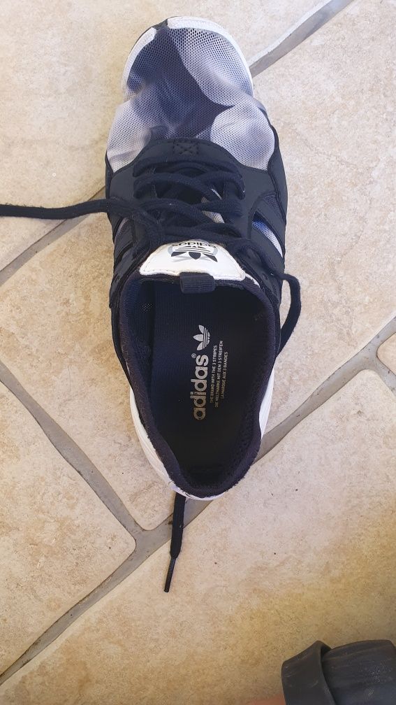 Tenis Adidas azuis