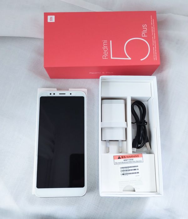 Телефон Xiaomi Redmi 5 Plus 4/64