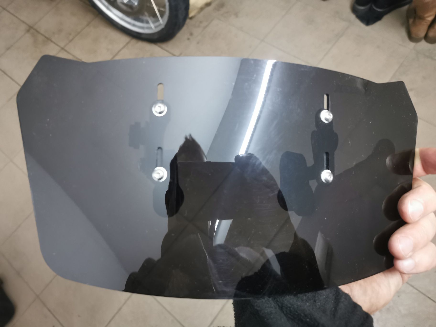 Deflektor motocyklowy LOSTER