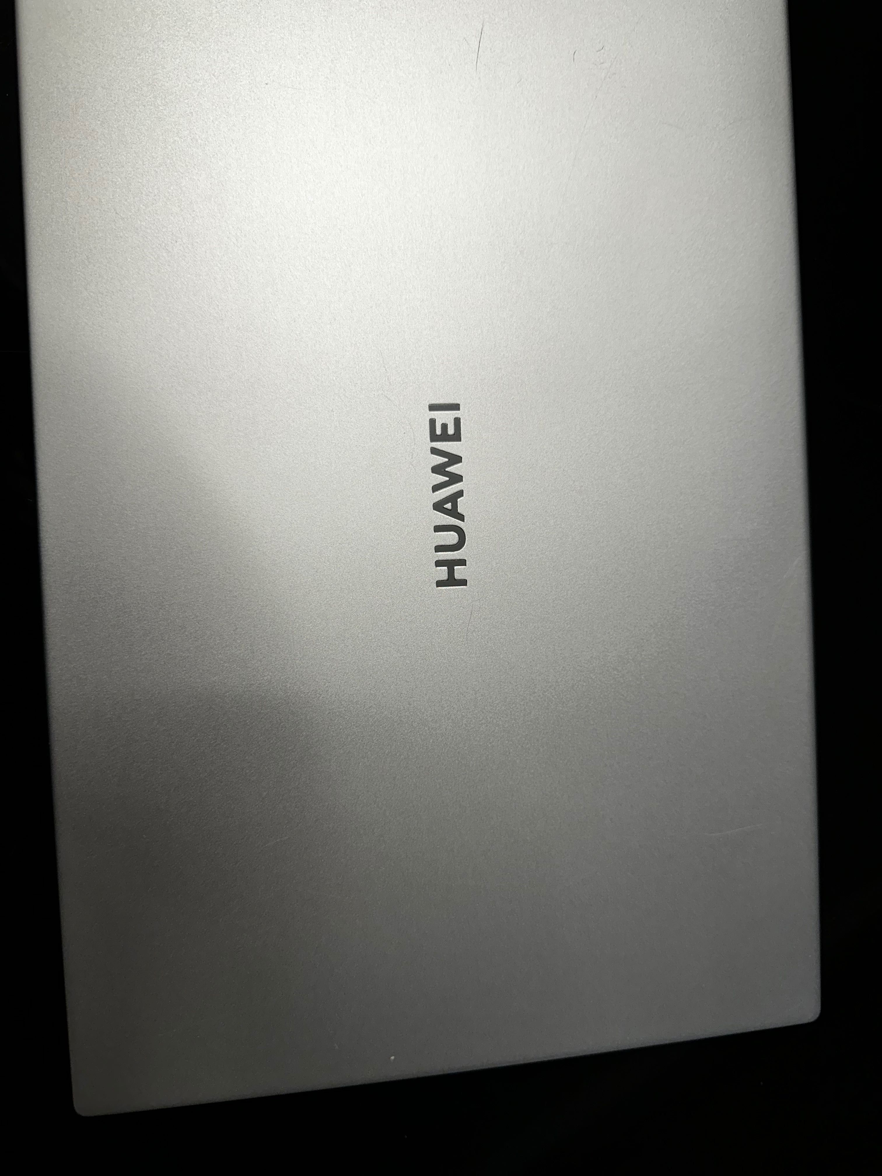 Laptop Huawei MateBook D14 Ryzen 5/8GB RAM/324GB