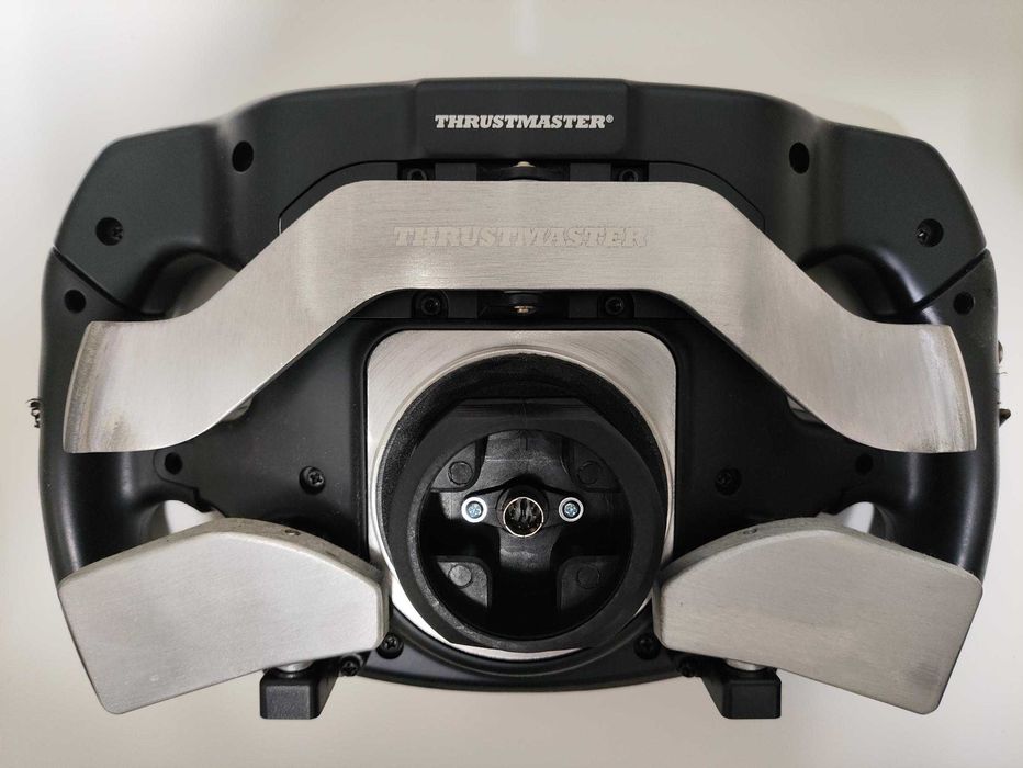 Volante Thrustmaster SF1000 mais partilhas t-chrono