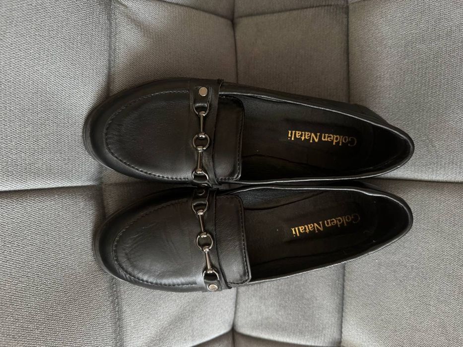 Шкіряні туфлі/лофери