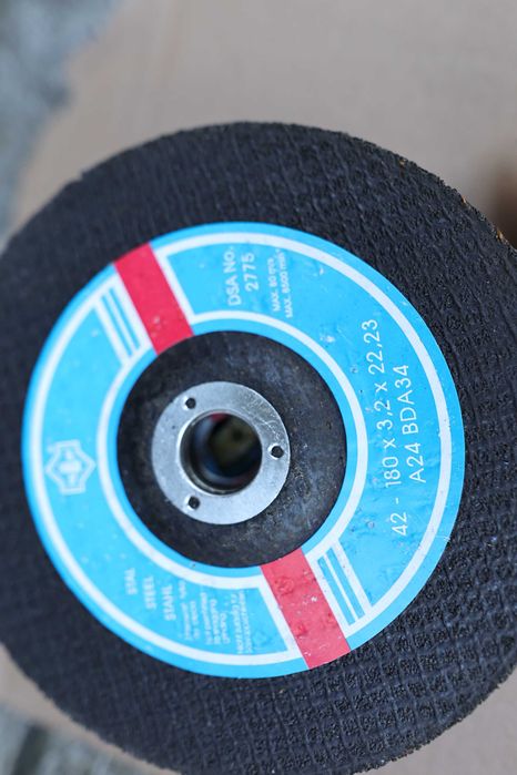 Tarcze docięcia metalu KORUND 180 x 3,2 x 22,23 10 szt.