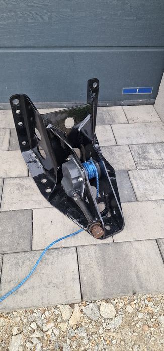 Mocowanie Winda koła zapasowego 22.5