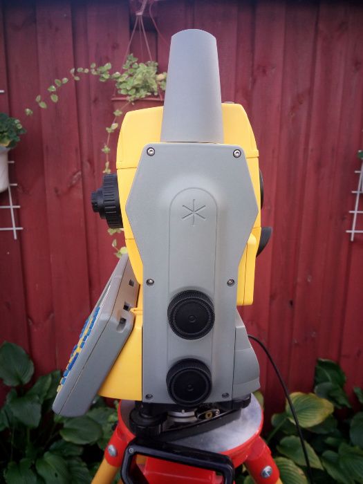 Tachimetr bezlustrowy Trimble 5605 DR Standard